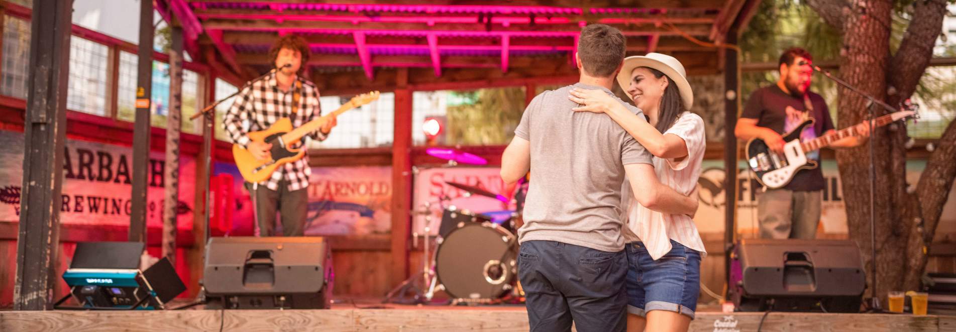 Live Music and Dancing by K2 Productions Photography