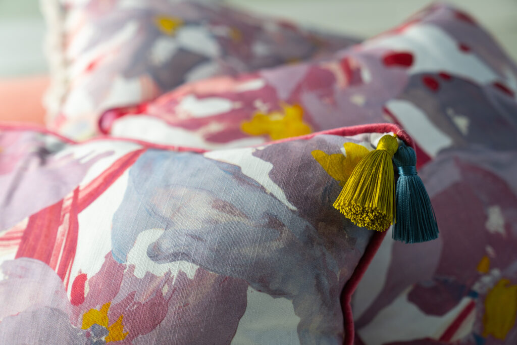 A photograph of pattern pillows.